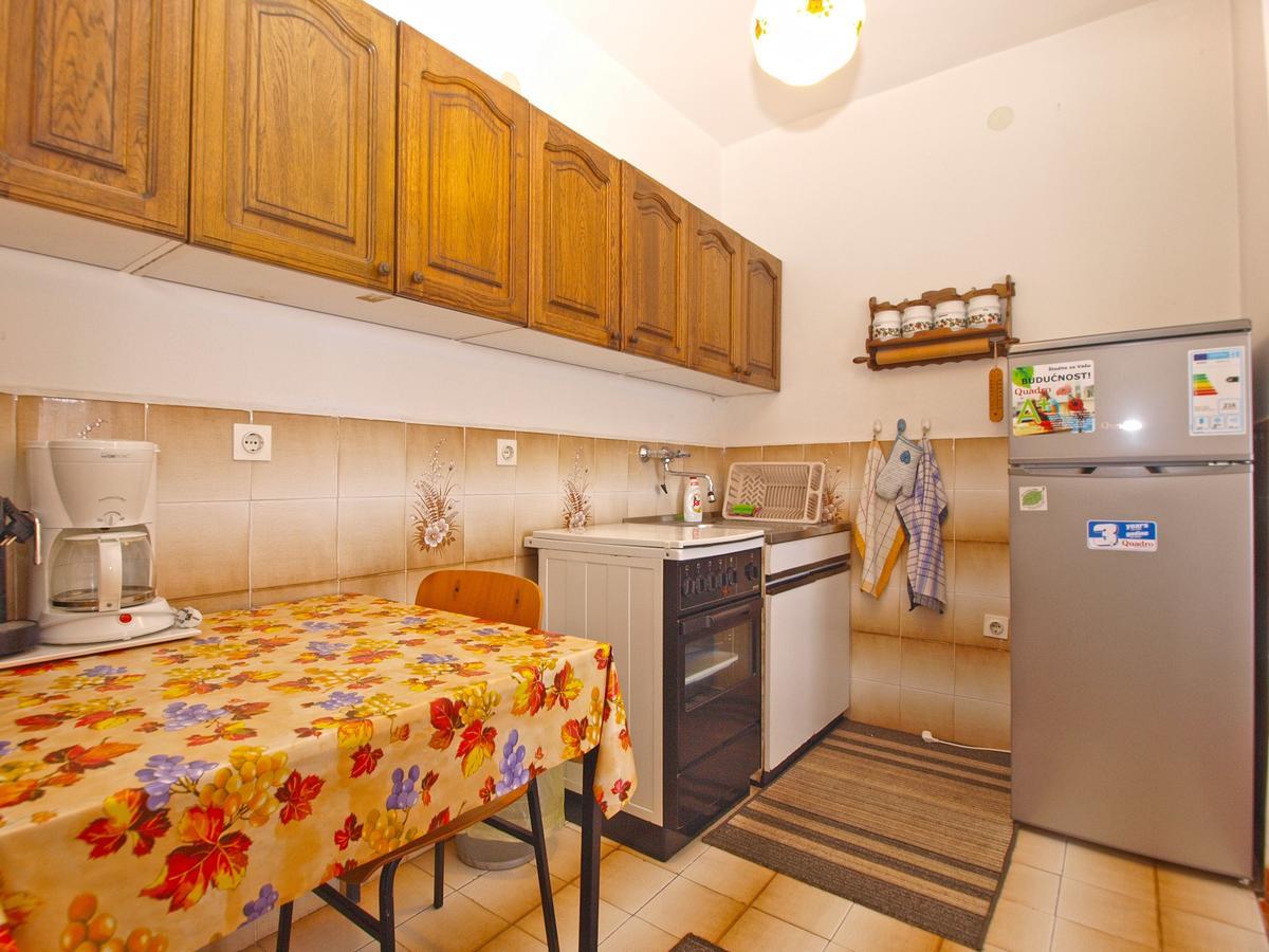 Apartament Franko 1586 *