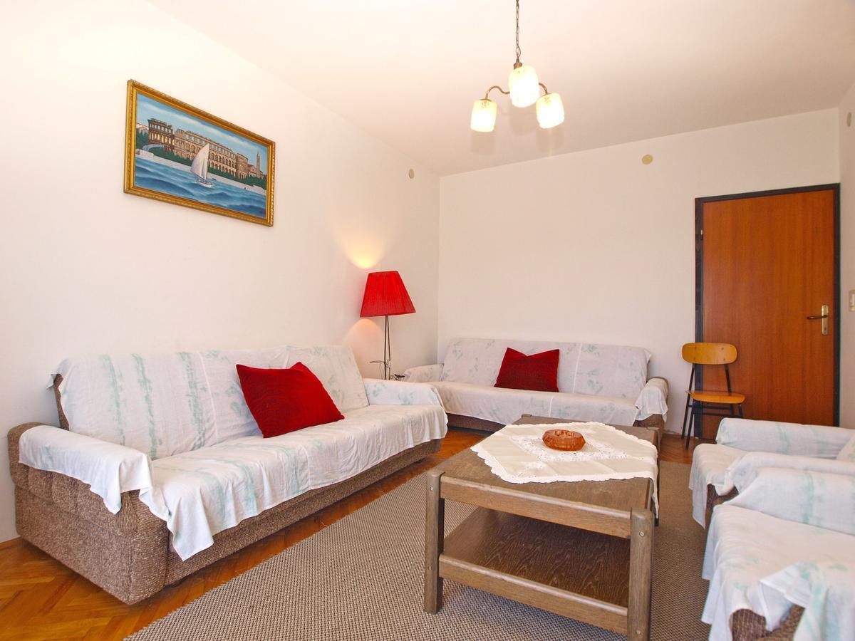 Apartman Franko 1586 Pula